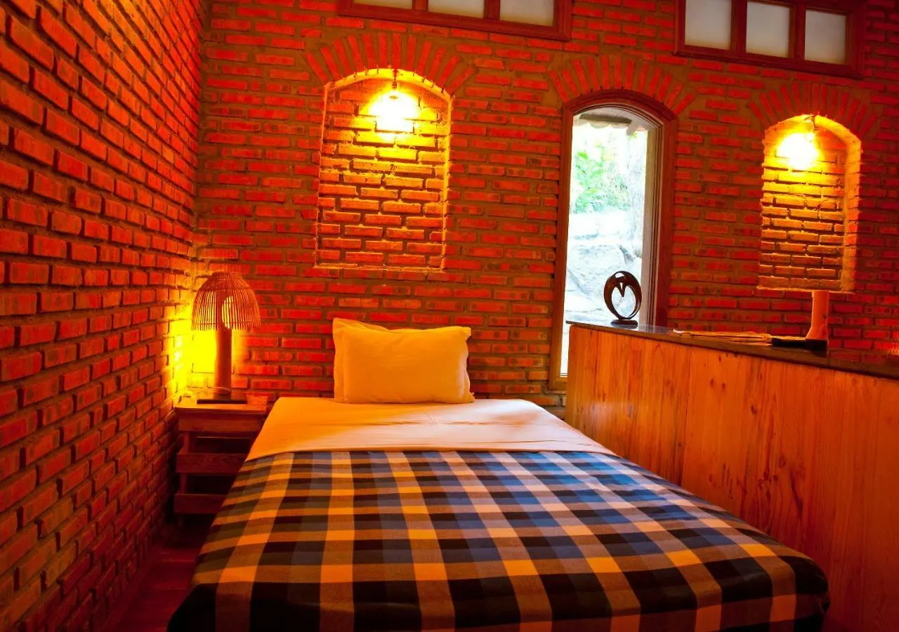 Wild Beach Boutique Resort Ninh Phuoc 3*,